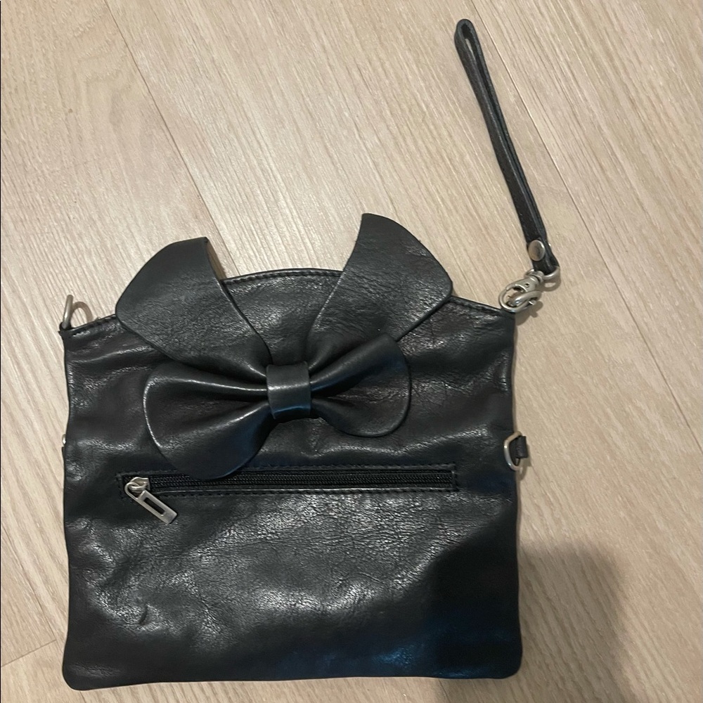 Italian leather wristlets clutch bag 🖤 - Picture 2 of 3